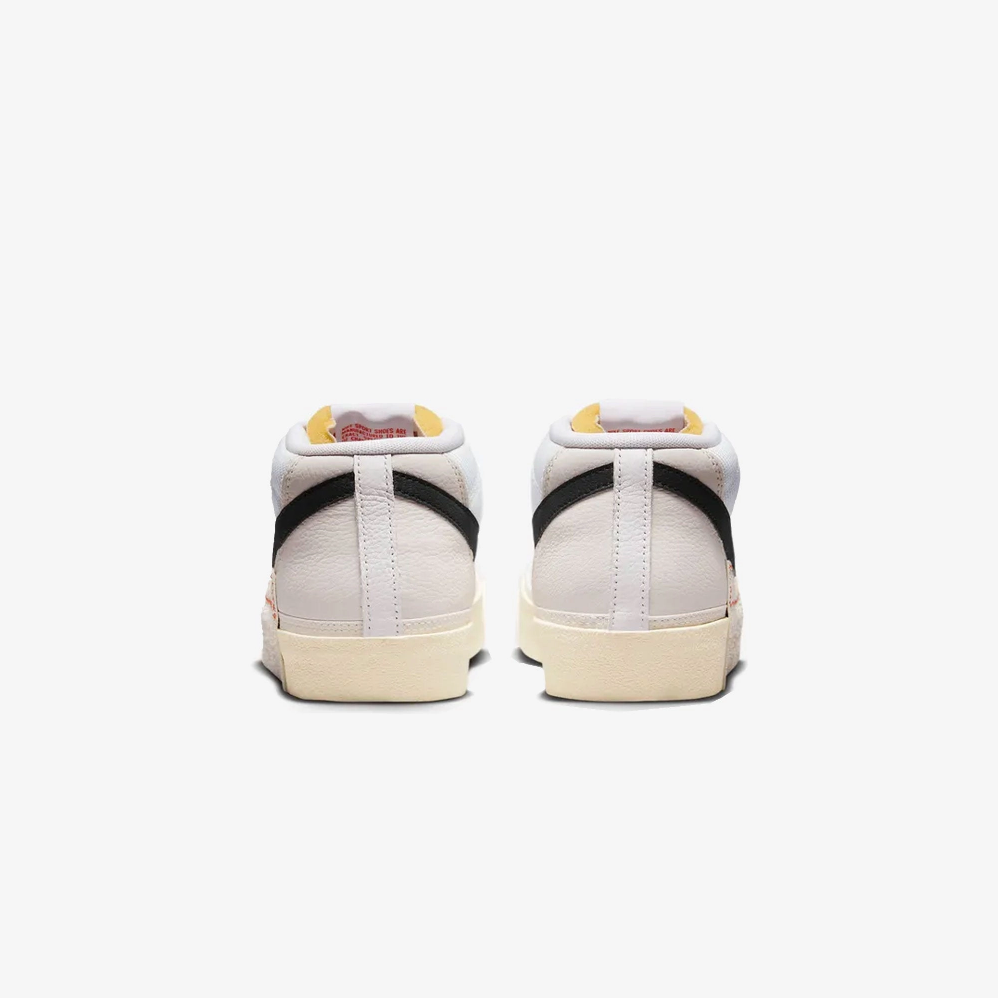 NIKE | BLAZER LOW PRO CLUB { WHITE/BLACK-BEACH-SUMMIT WHITE