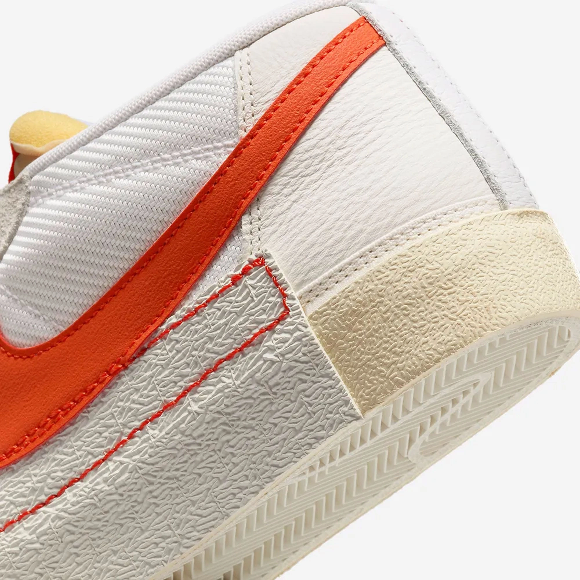 NIKE | BLAZER LOW PRO CLUB { WHITE/COSMIC CLAY-BEACH-SUMMIT WHITE