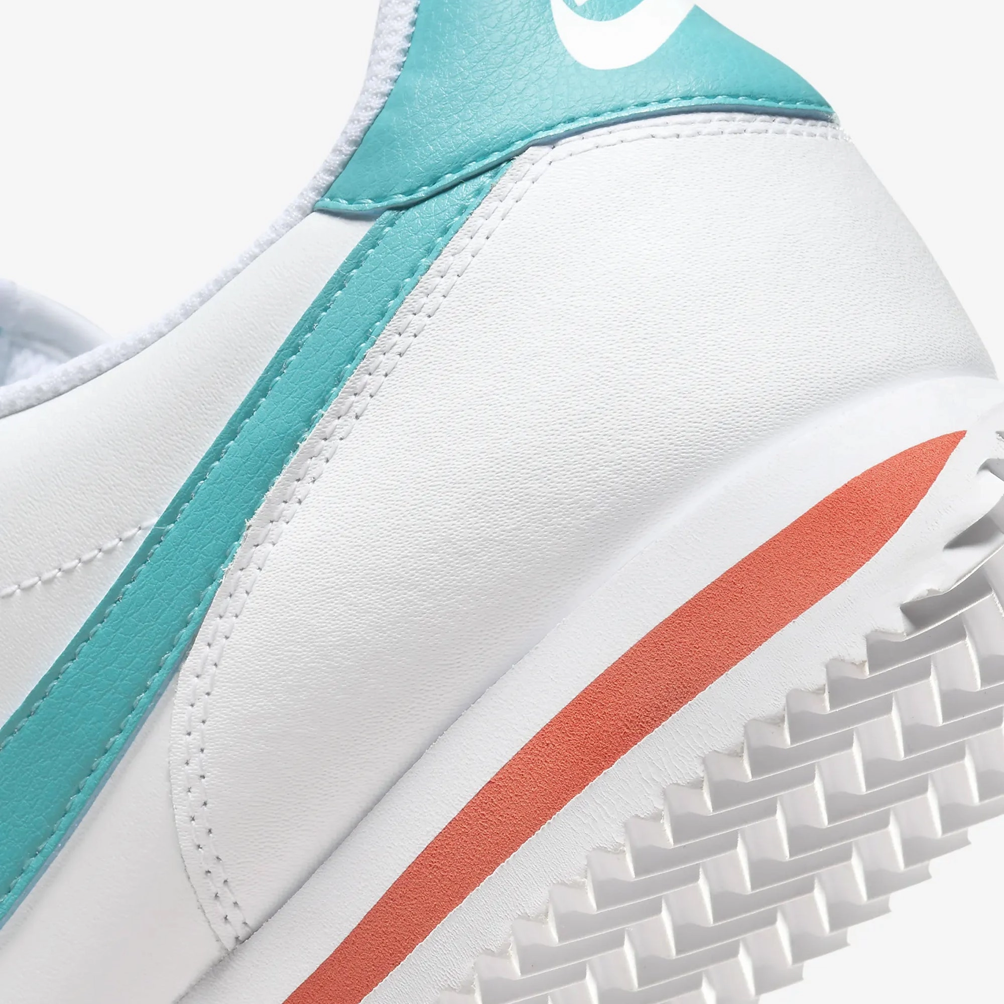 Nike | CORTEZ  { WHITE/DUSTY CACTUS-COSMIC CLAY