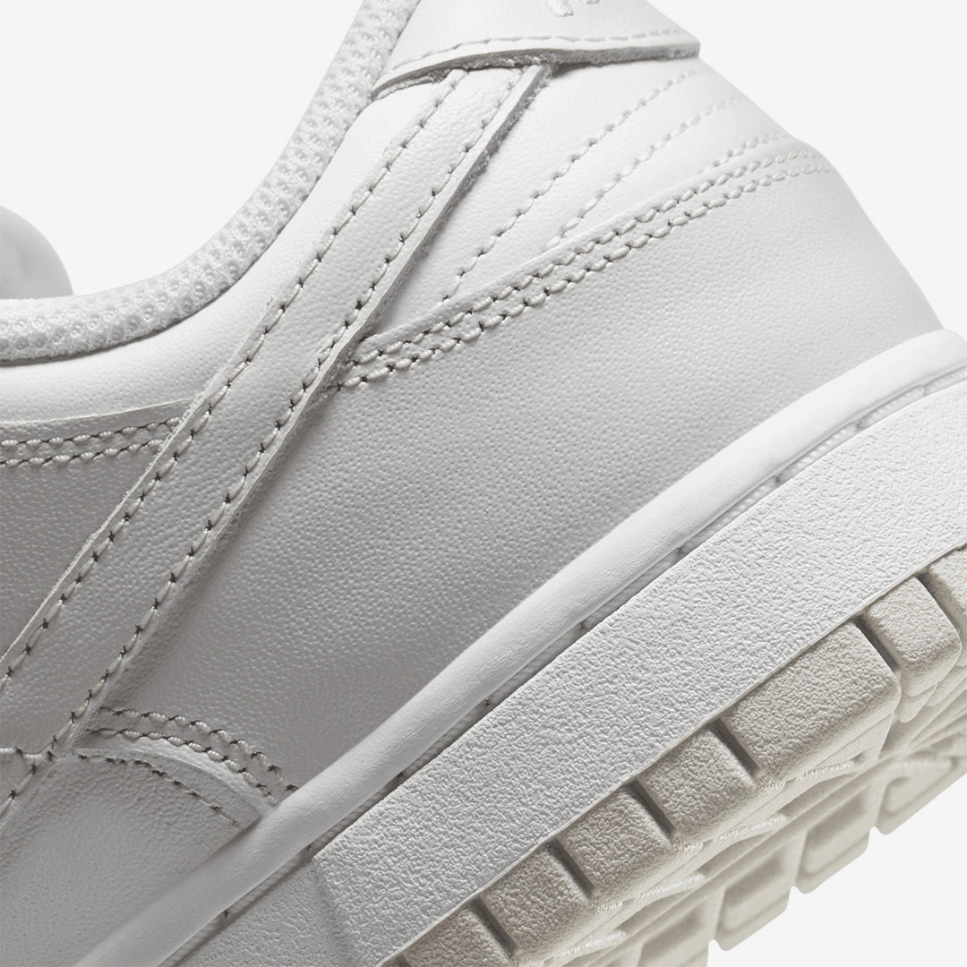 Nike | DUNK LOW  { WHITE/PHOTON DUST-WHITE
