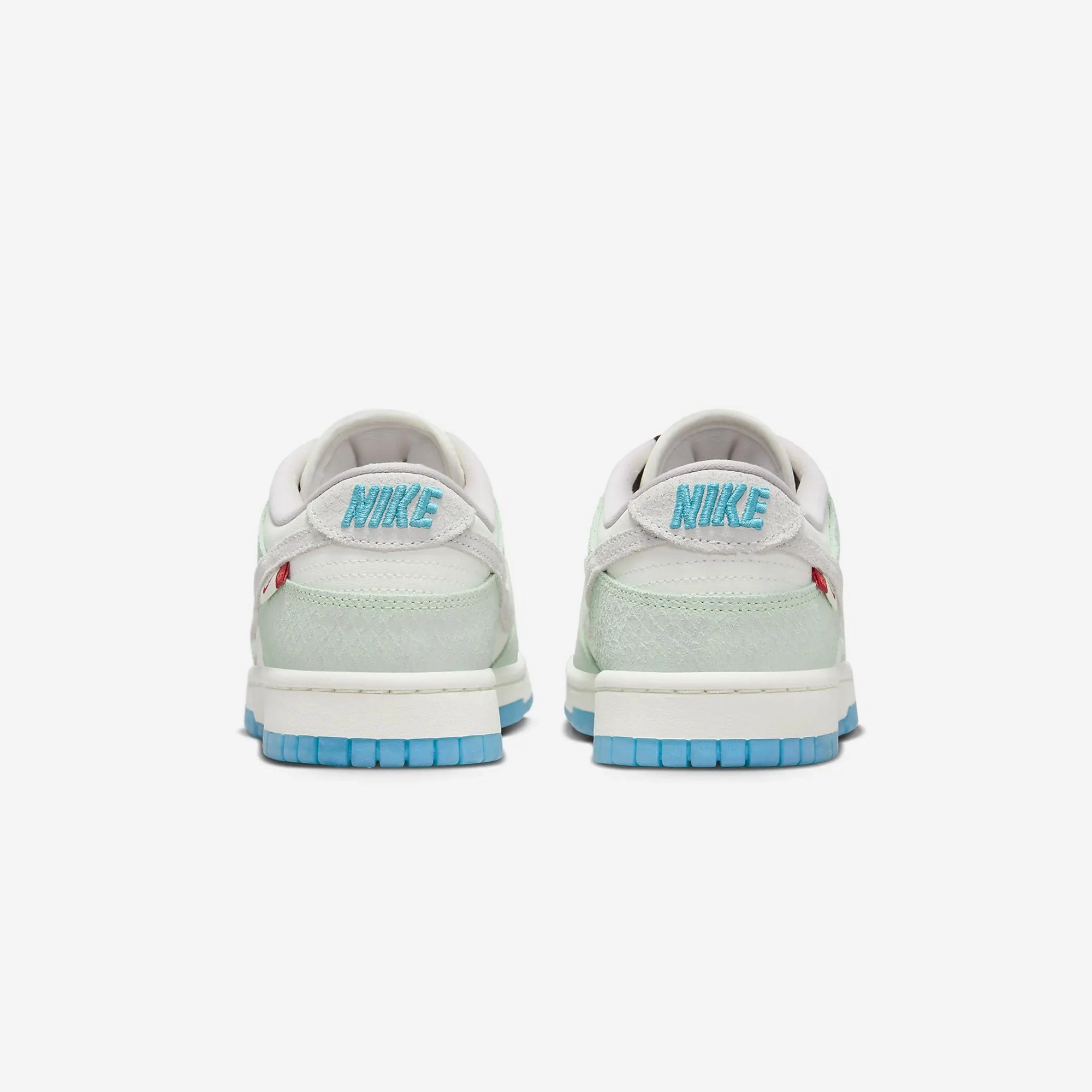 Nike | DUNK LOW LX  { SAIL/SAIL-SAIL-DUSTY CACTUS