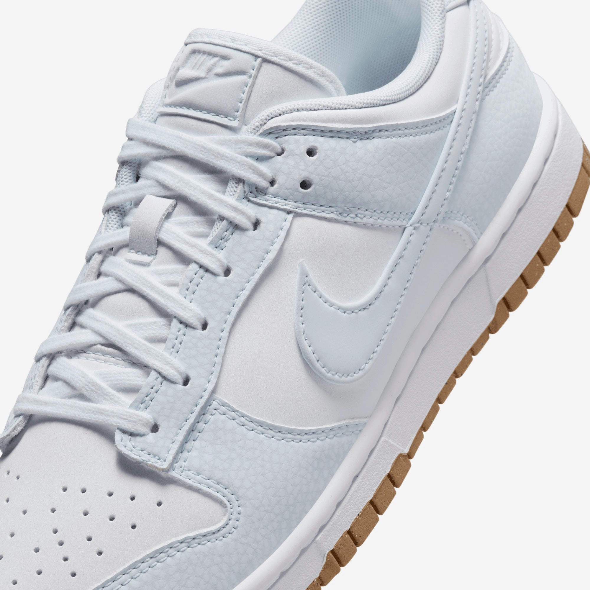 NIKE | DUNK LOW PREMIUM NEXT NATURE { WHITE/FOOTBALL GREY-GUM LIGHT BROWN