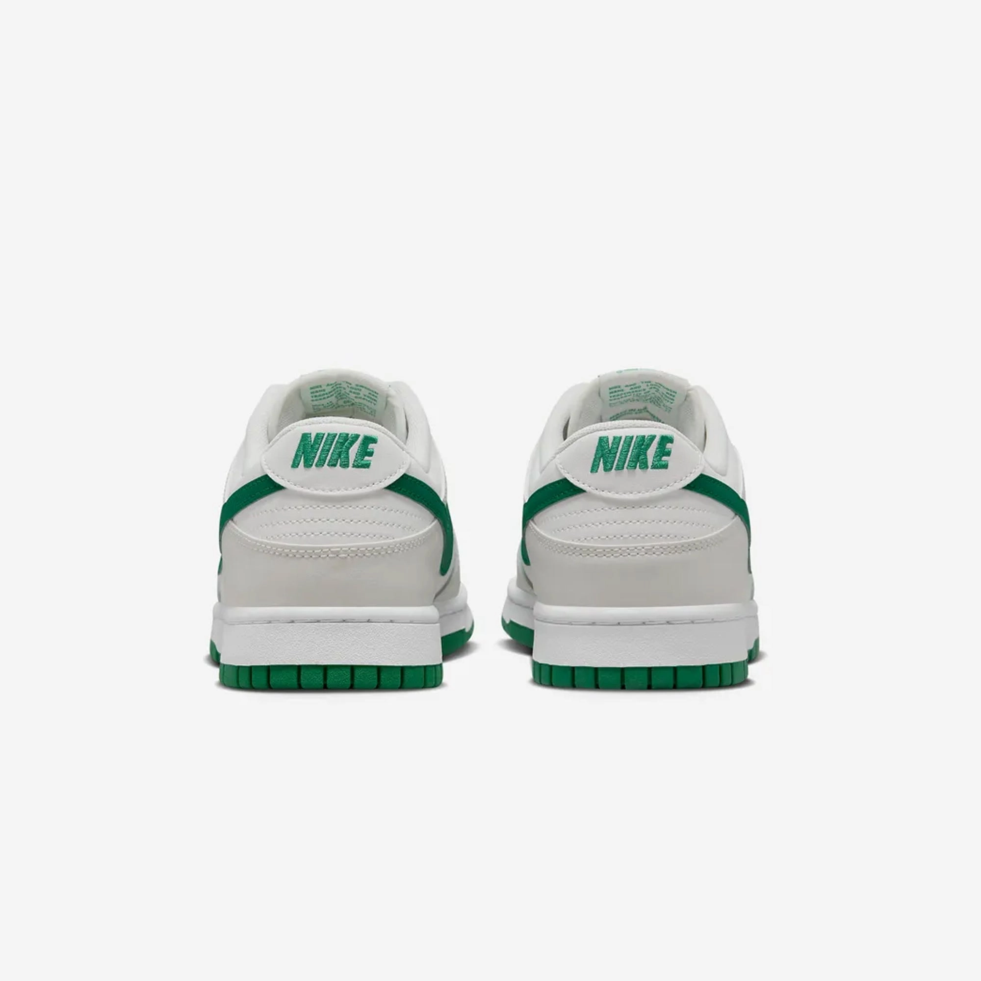 Nike | DUNK LOW RETRO  { SUMMIT WHITE/MALACHITE-PLATINUM TINT
