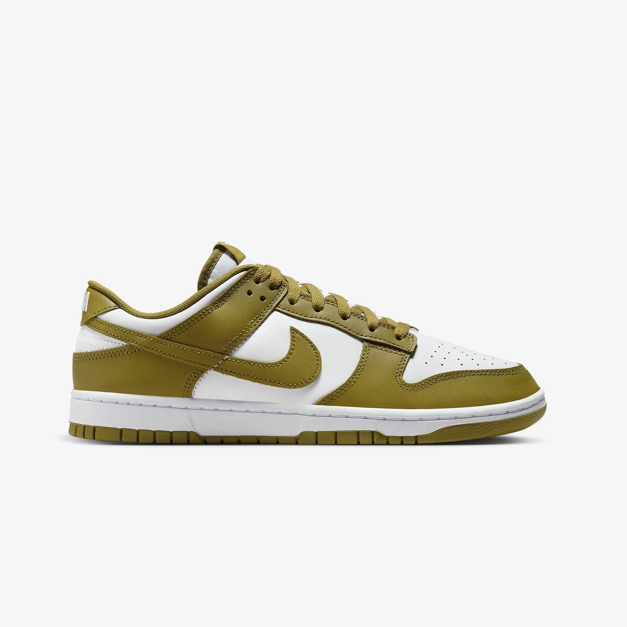 Nike | DUNK LOW RETRO  { WHITE/PACIFIC MOSS