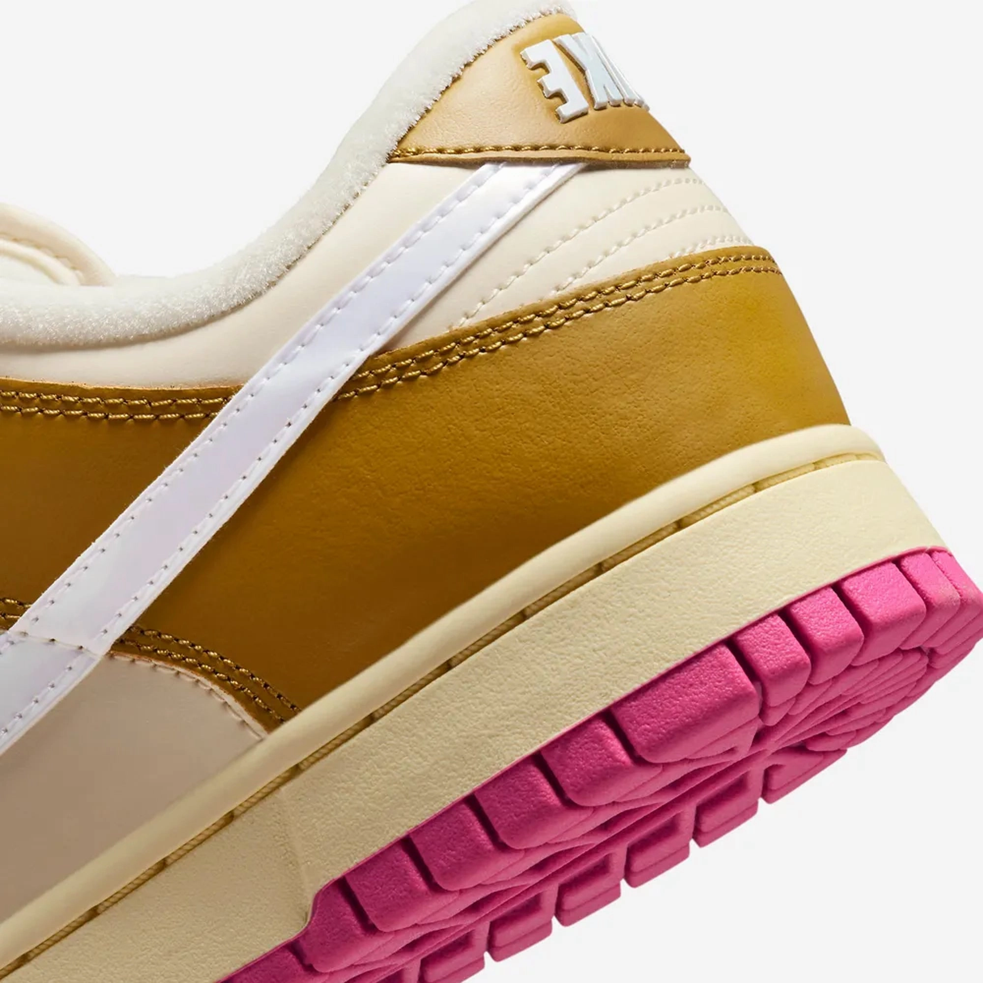 Nike | DUNK LOW SE  { BRONZINE/COCONUT MILK-PLAYFUL PINK