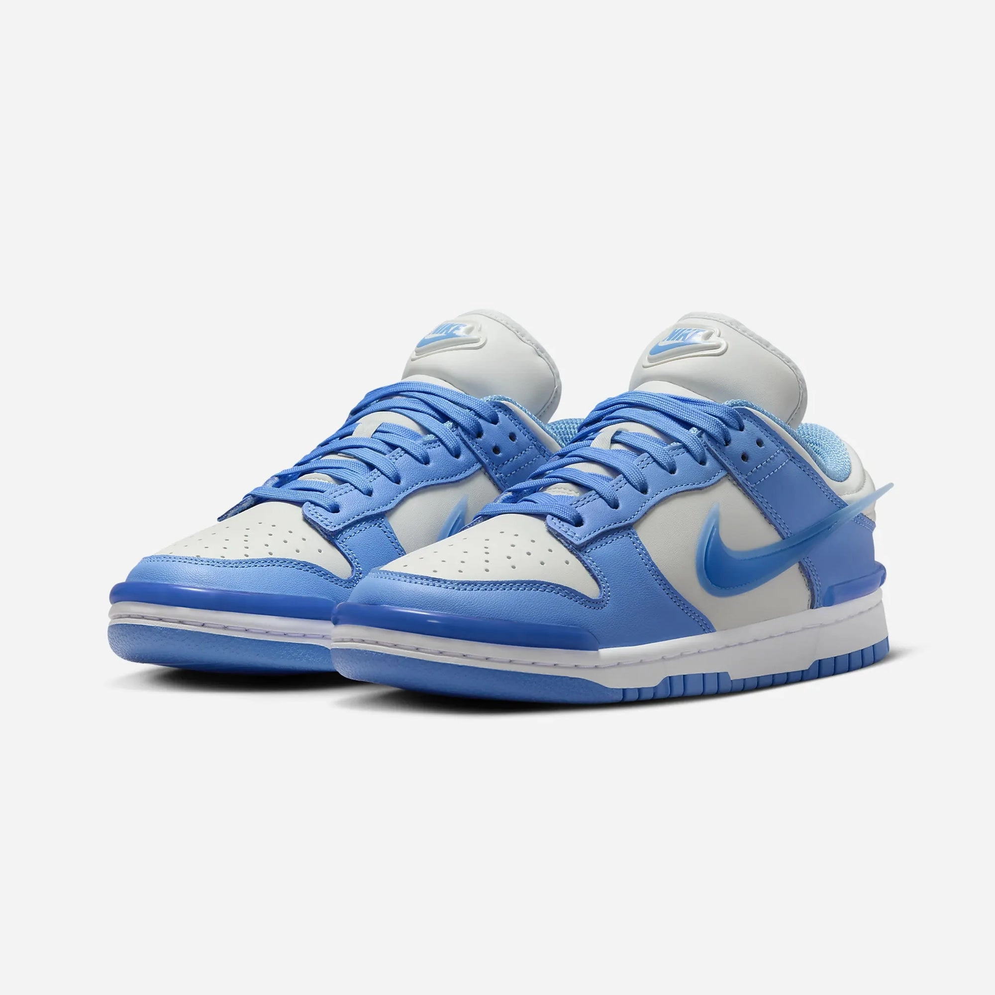 Nike | DUNK LOW TWIST  { PHOTON DUST/UNIVERSITY BLUE-WHITE