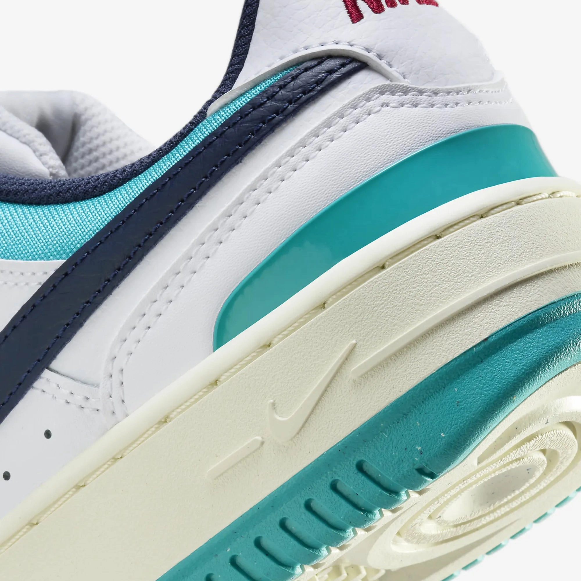 Nike | GAMMA FORCE  { DUSTY CACTUS/MIDNIGHT NAVY-WHITE