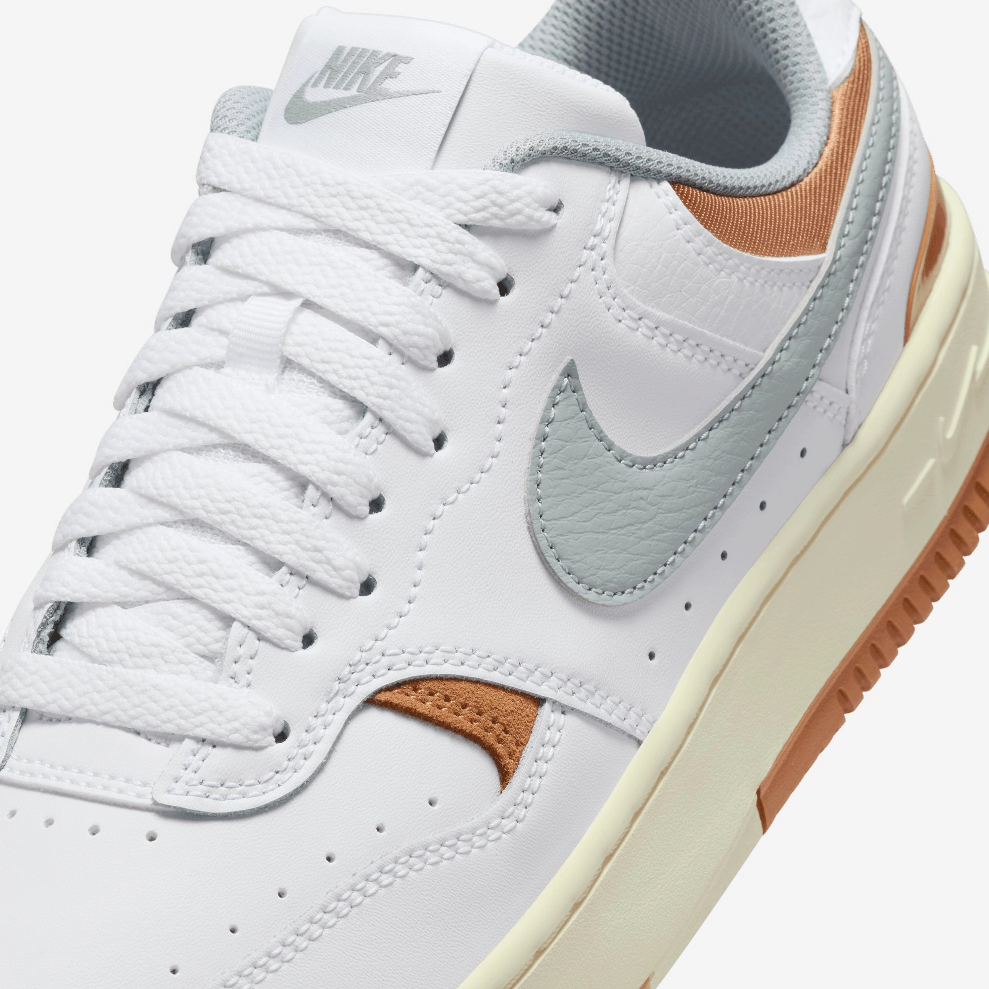 NIKE | GAMMA FORCE { WHITE/LIGHT PUMICE-FLAX-COCONUT MILK