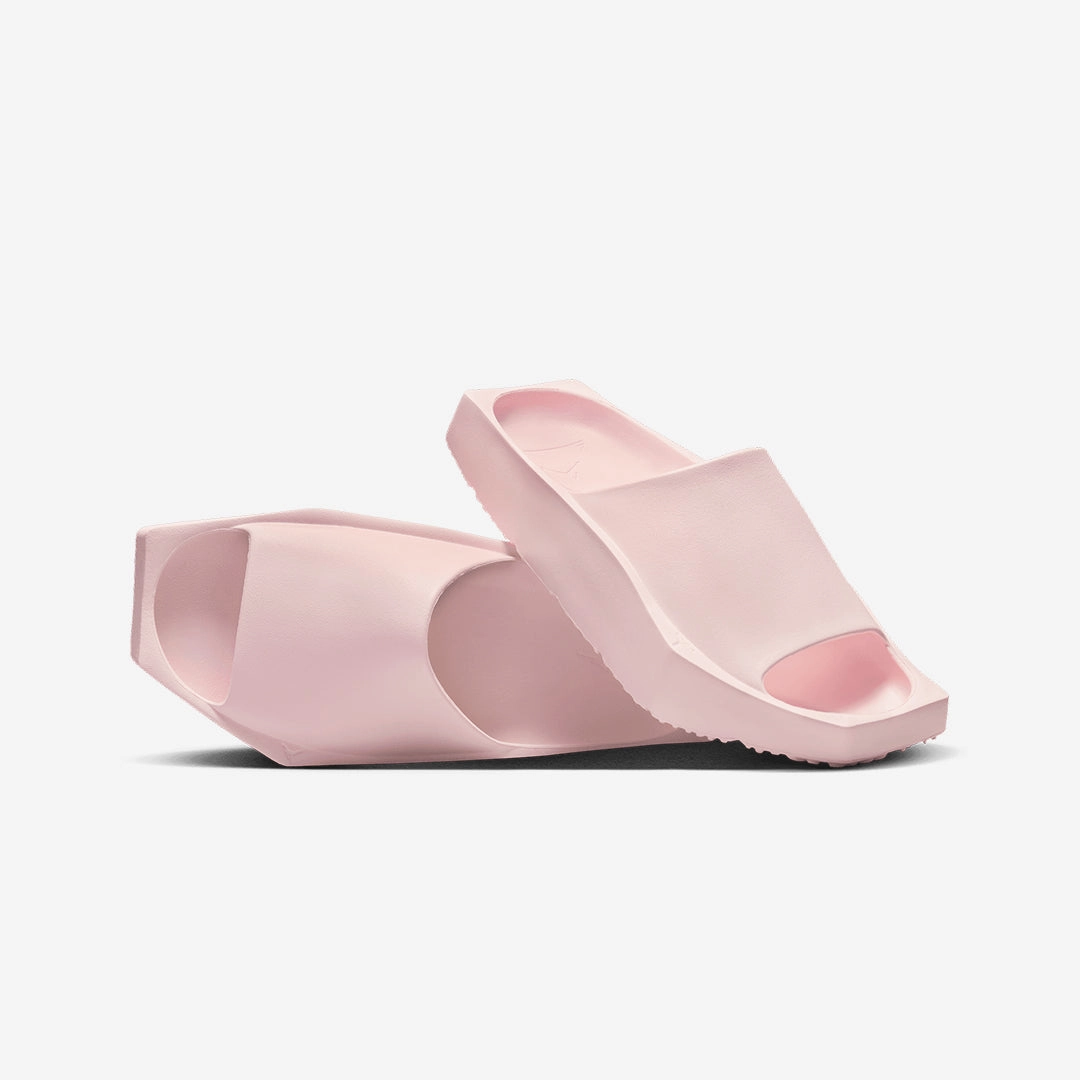 Nike | HEX  { LEGEND PINK/LEGEND PINK