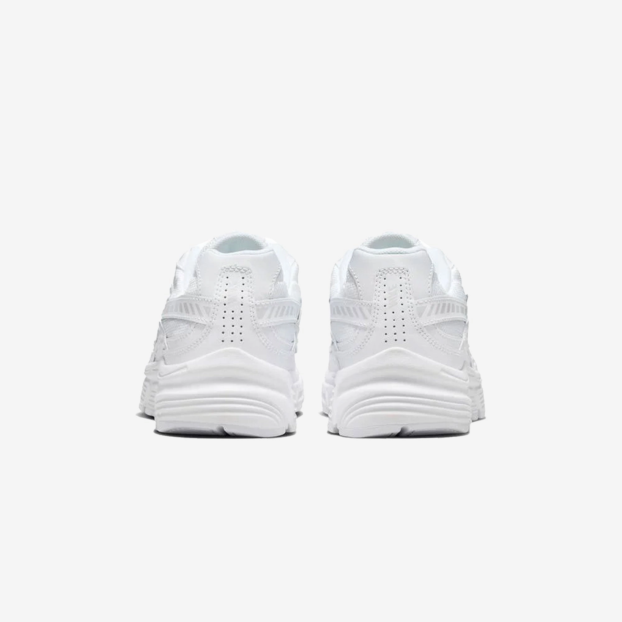 NIKE | INITIATOR { WHITE/METALLIC SILVER-PHOTON DUST