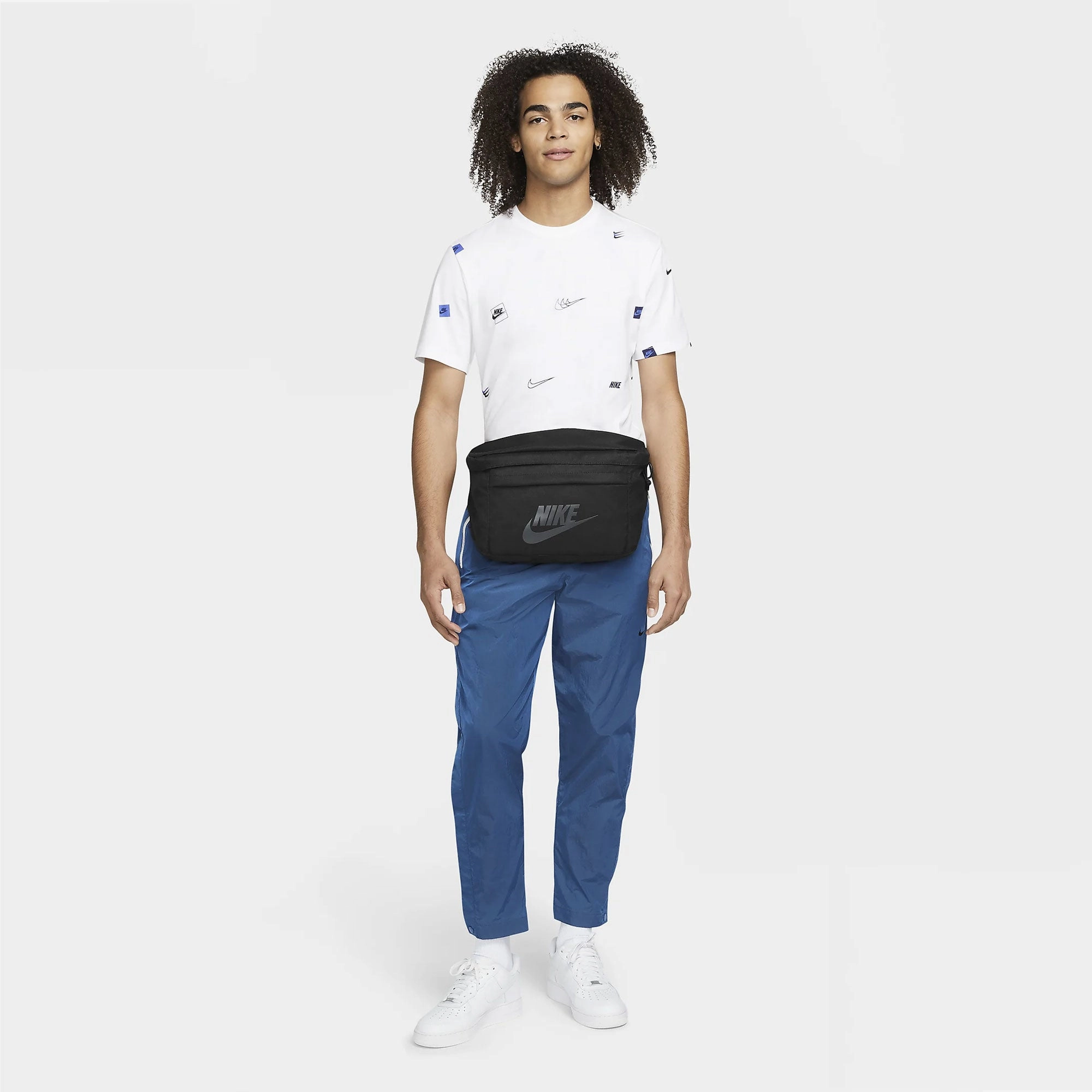 NIKE | TECH HIP PACK (10L) { BLACK/BLACK/ANTHRACITE