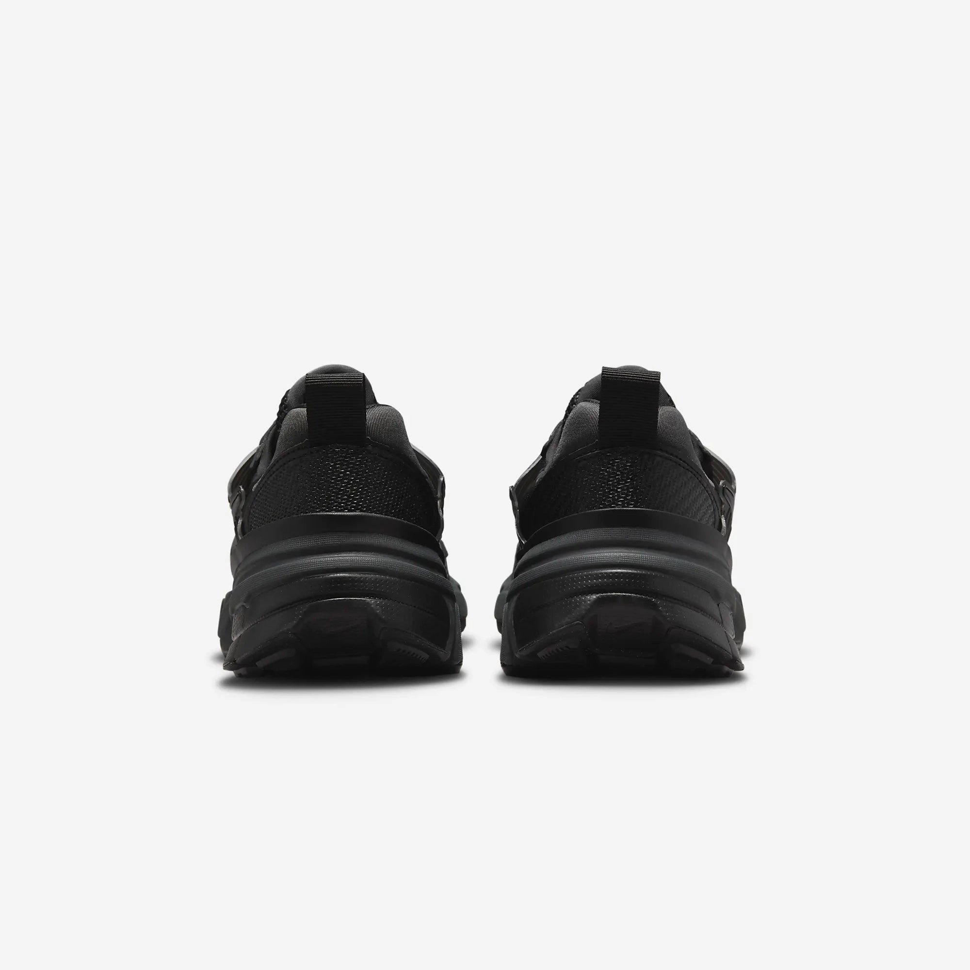 Nike | V2K RUN  { BLACK/DK SMOKE GREY-ANTHRACITE