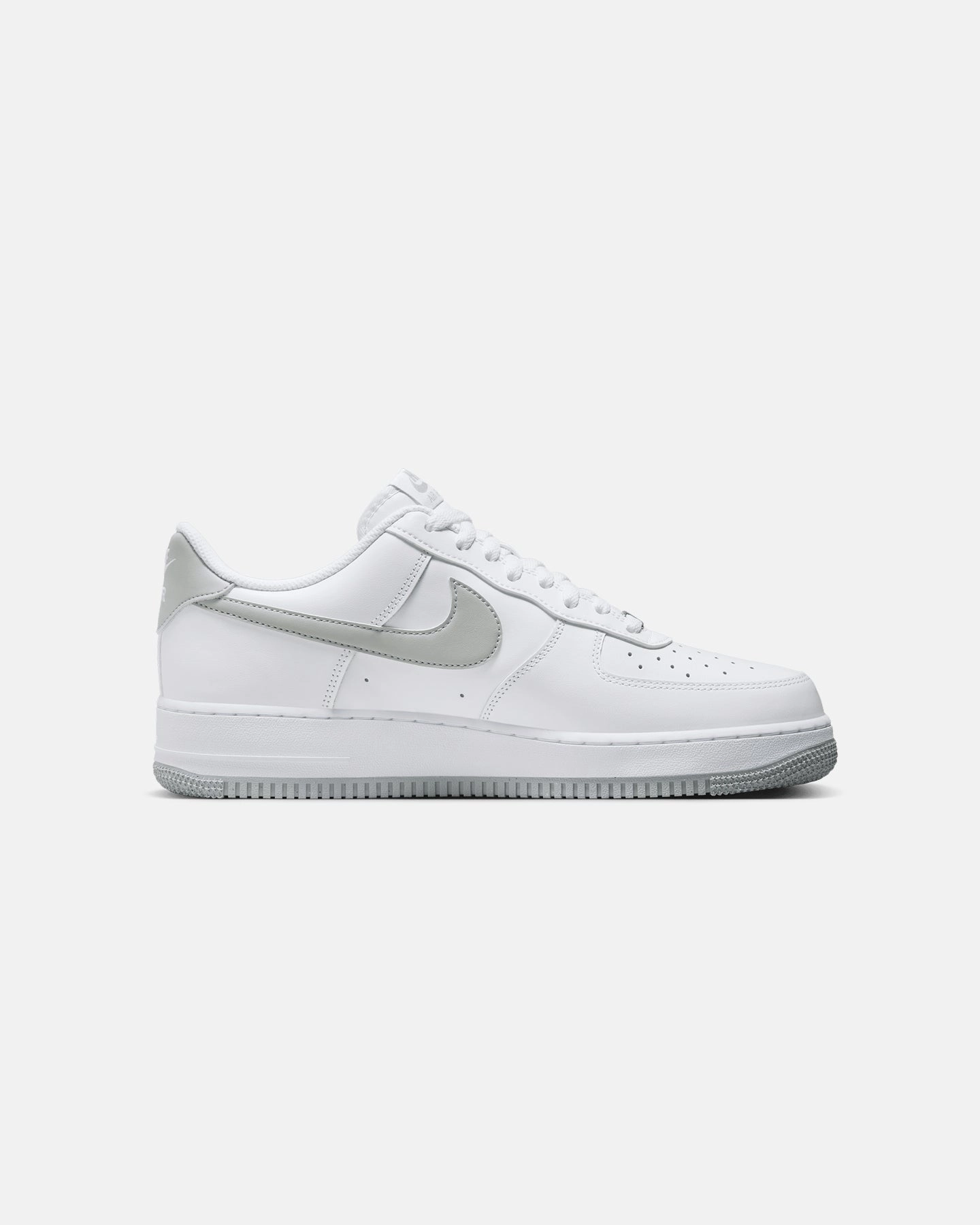 Nike Air Force 1 '07 Essentials Light Grey White/Smoke Grey