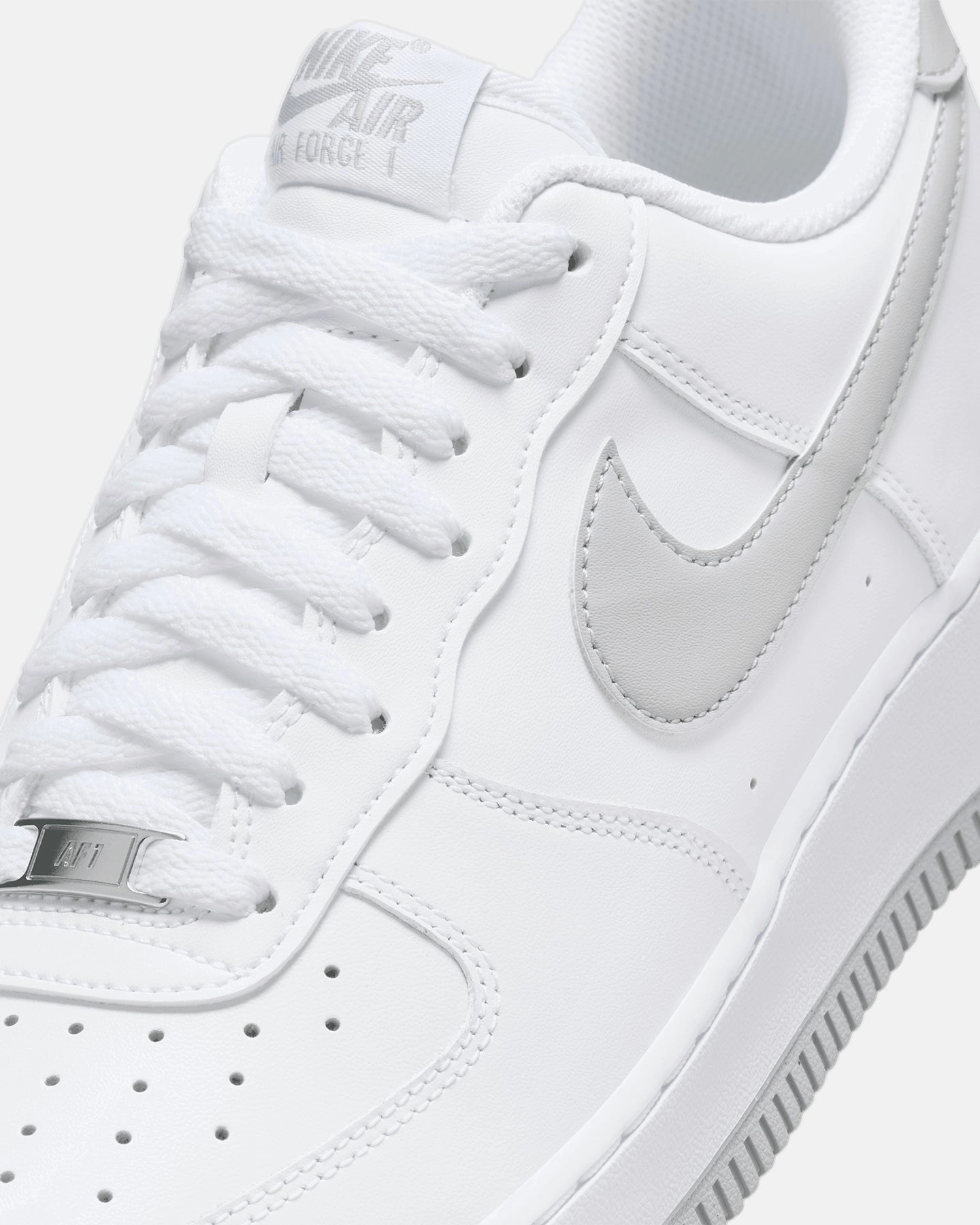 Nike Air Force 1 '07 Essentials Light Grey White/Smoke Grey