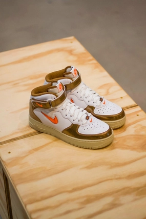 NIKE AIR FORCE 1 MID QS ALE BROWN