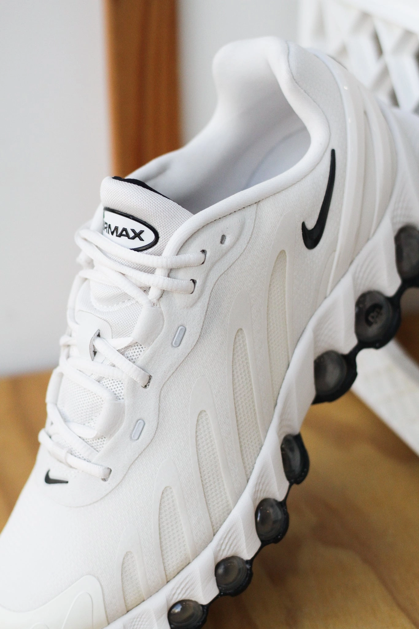NIKE AIR MAX DN8 PHANTOM/BLACK-PHANTOM-BLACK