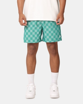Nike Club Flow Shorts Malachite/White