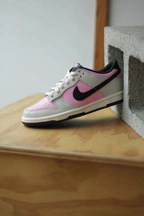 NIKE DUNK LOW (GS)  PINK RISE/BLACK-LT OREWOOD BRN