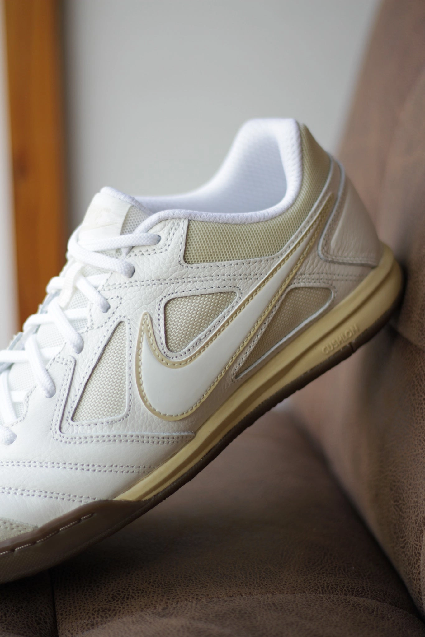 NIKE GATO SAIL/LT KHAKI-WHITE-GUM DARK BROWN