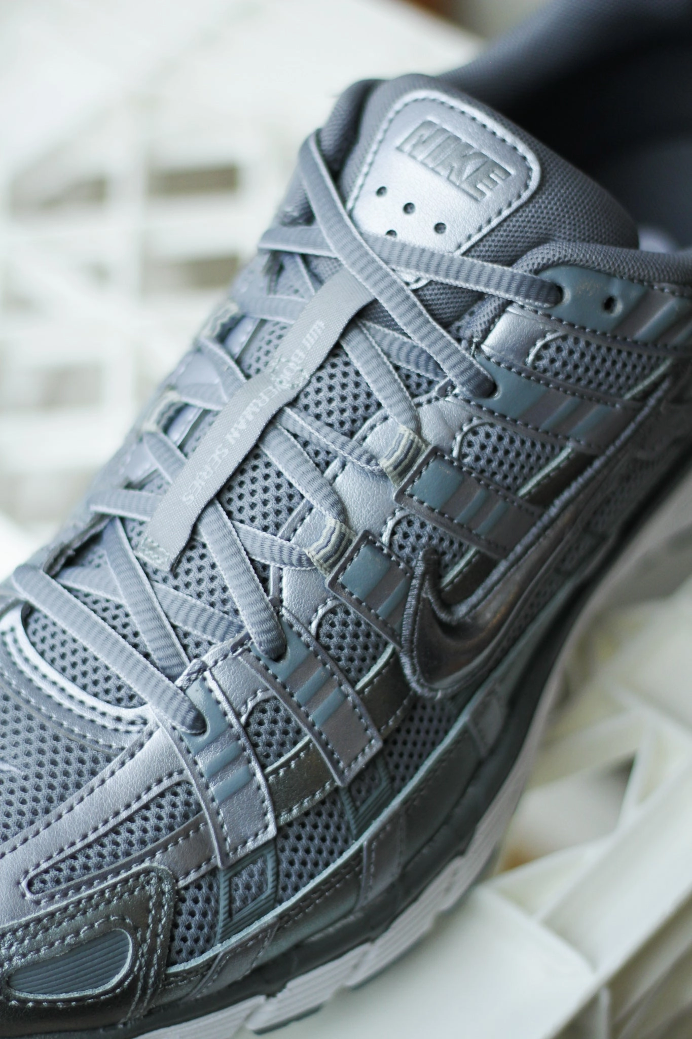 P-6000 MTLC COOL GREY