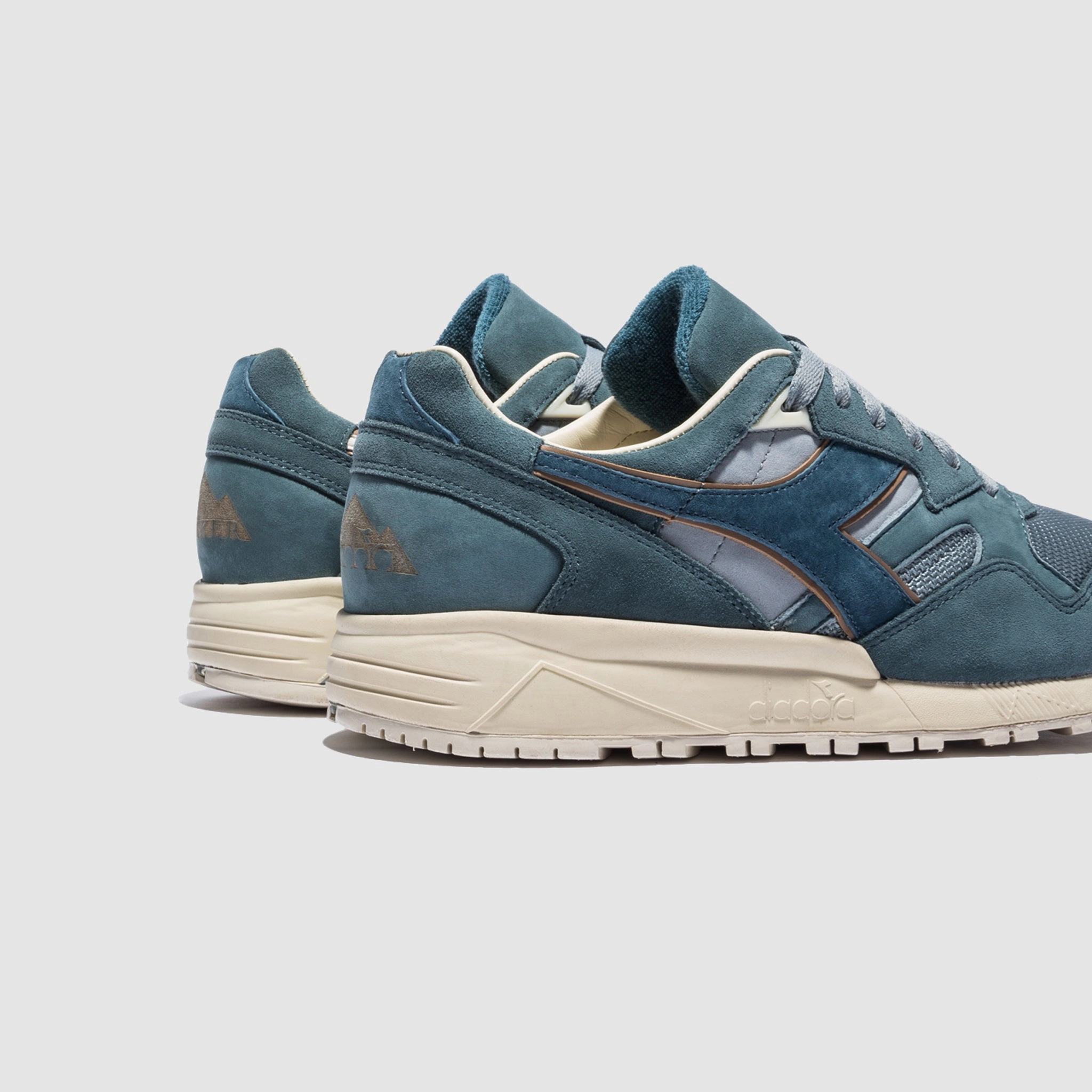 PACKER X DIADORA N9002 MOLVENO