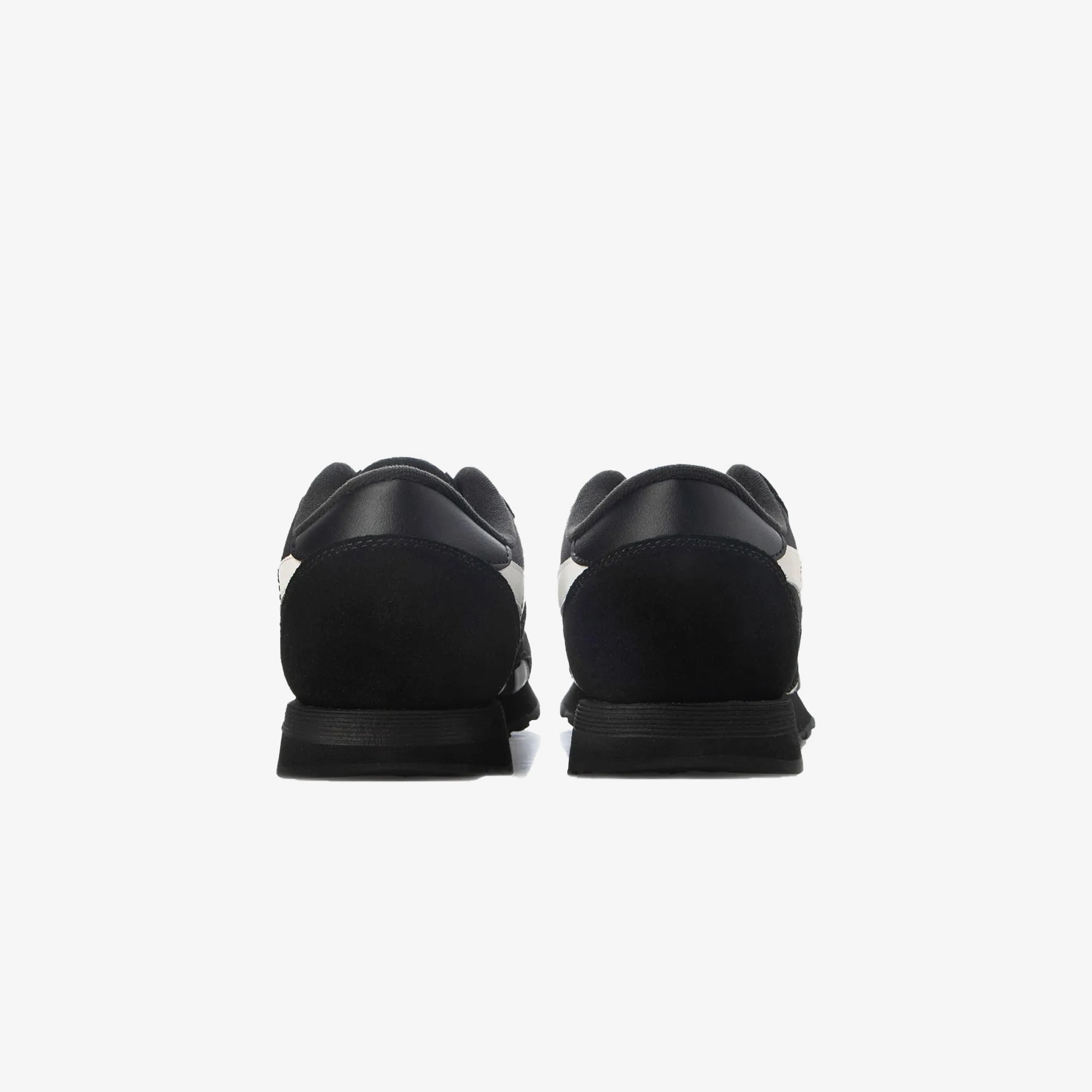 Reebok | VEEFRIENDS x REEBOK CLASSIC NYLON  { BLACK