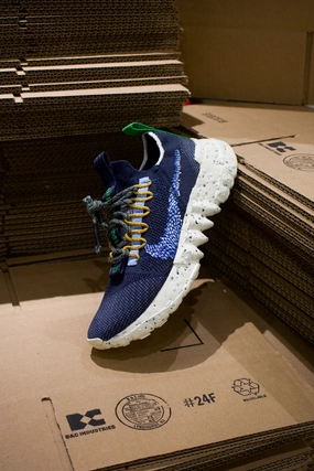 SPACE HIPPIE 01 OBSIDIAN/SIGNAL BLUE