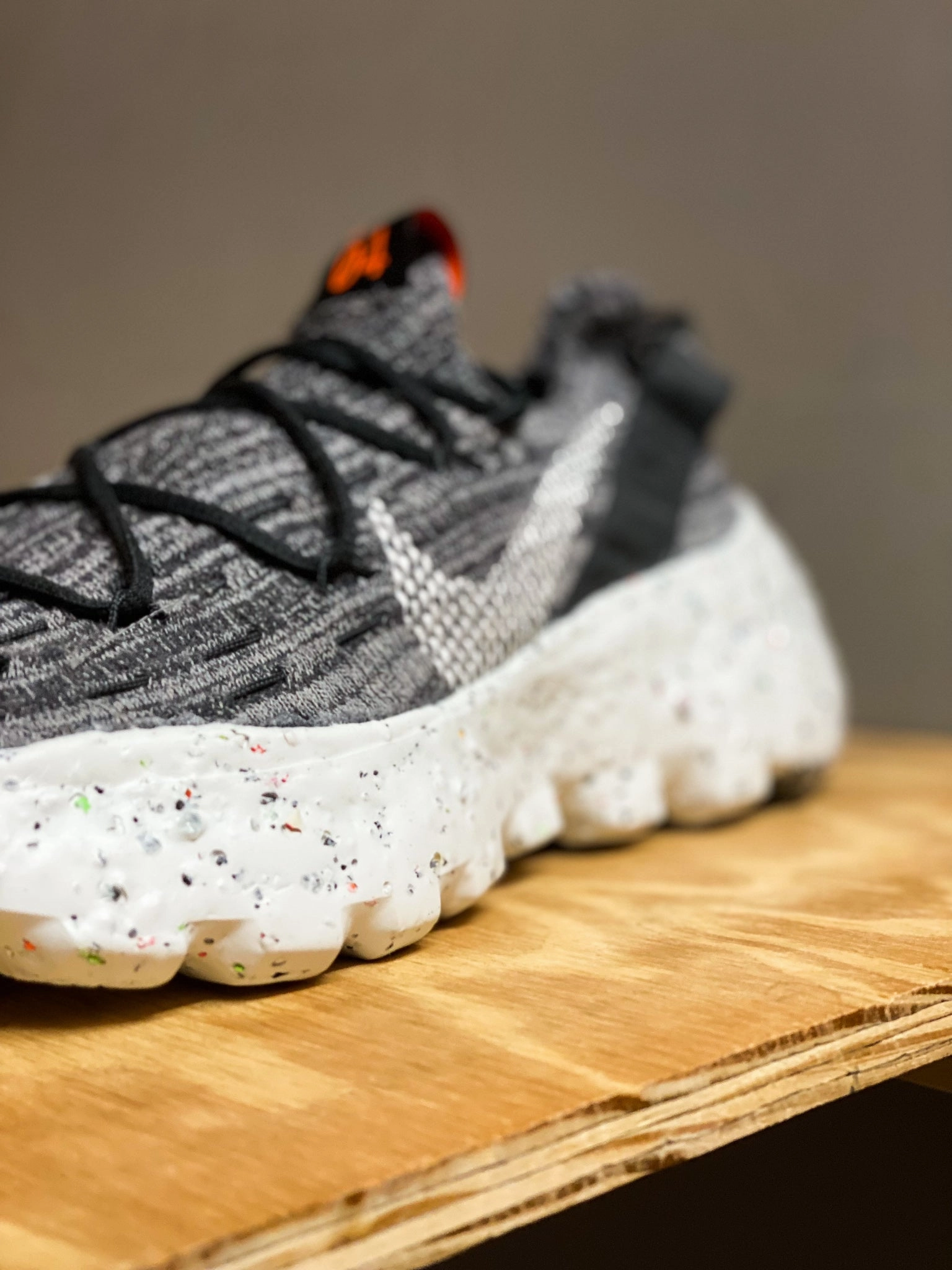 SPACE HIPPIE 04 IRON GREY