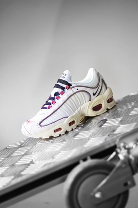 W AIR MAX TAILWIND IV SE WHITE