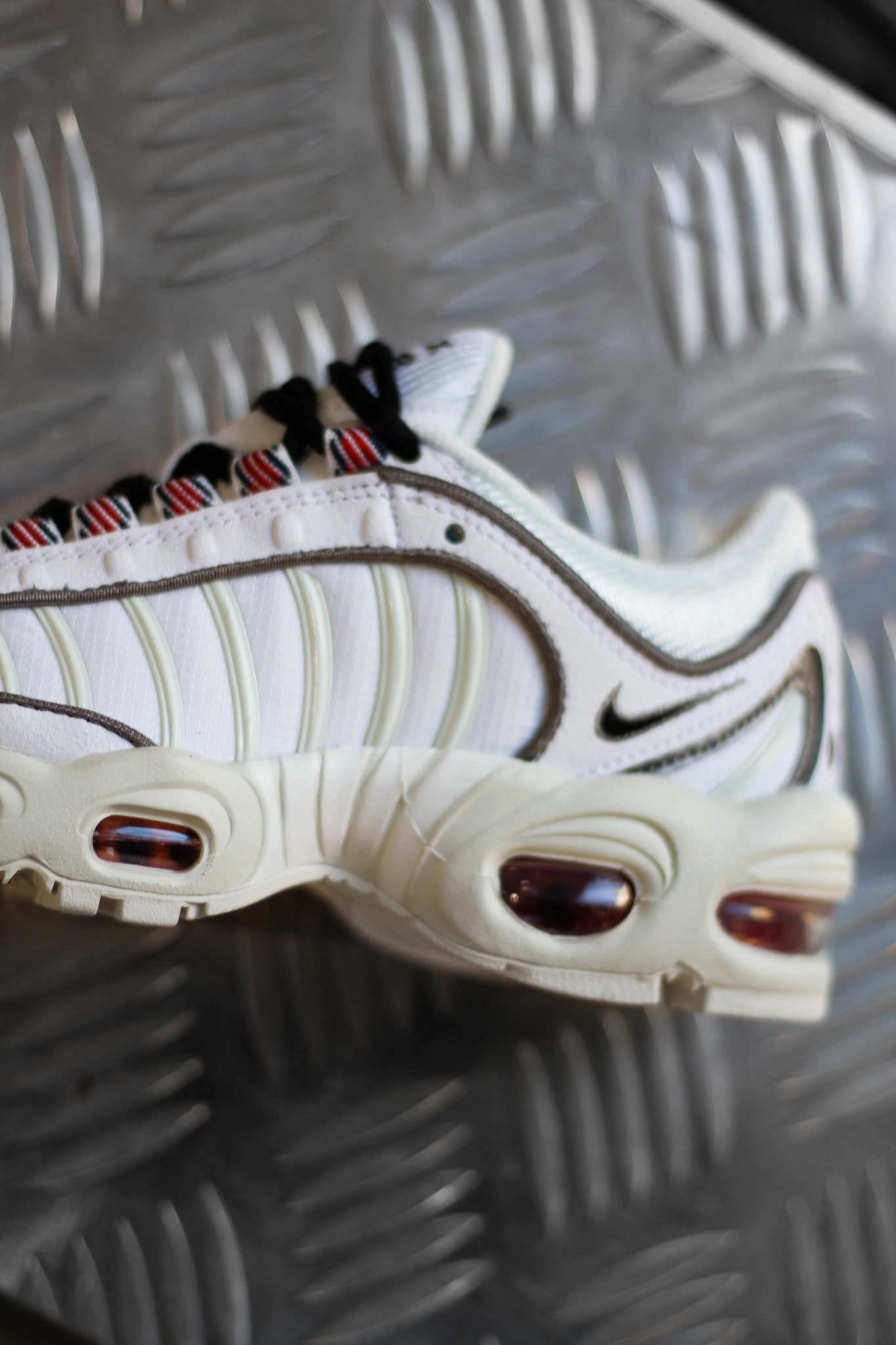 W AIR MAX TAILWIND IV SE WHITE