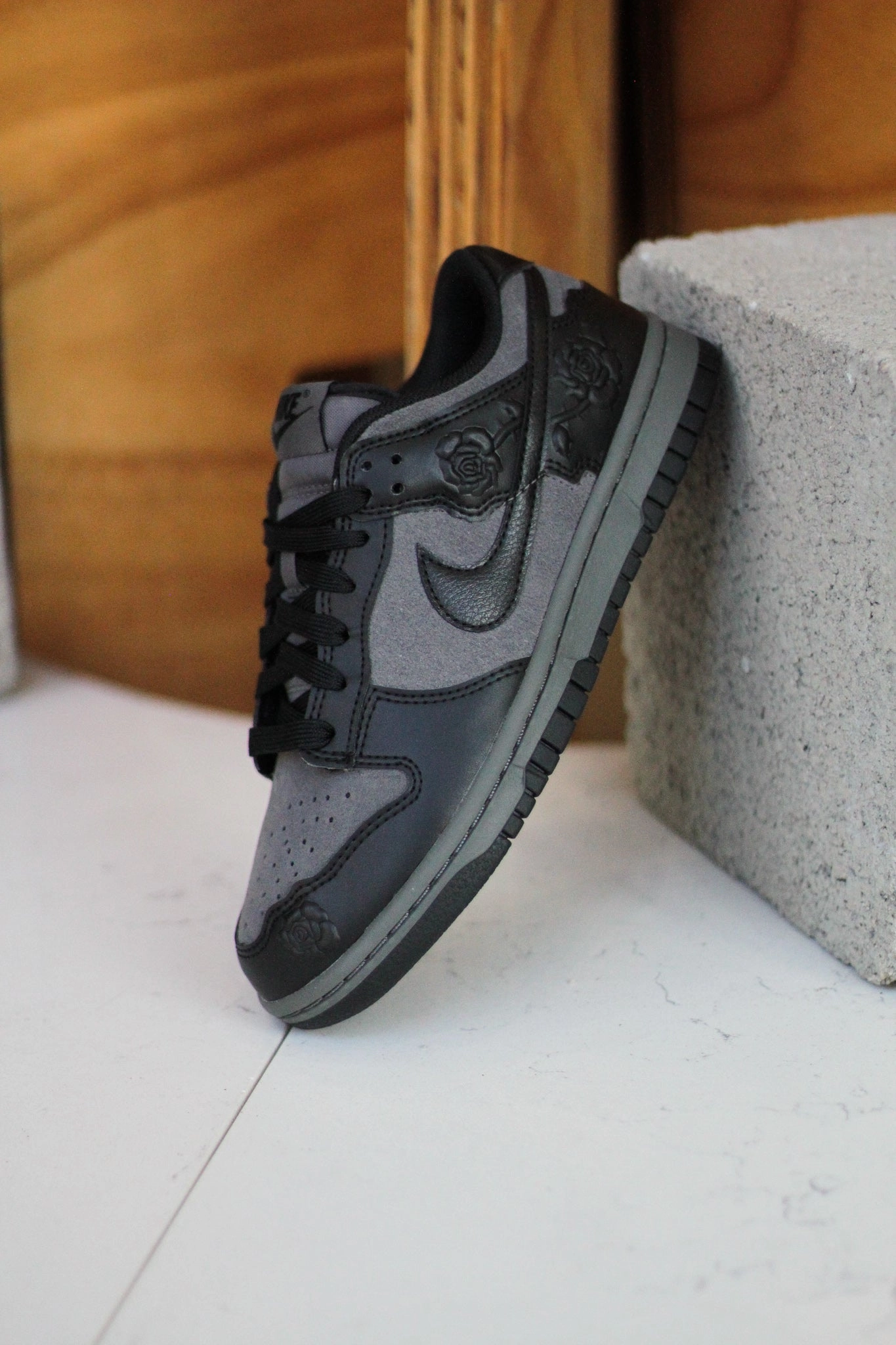 W DUNK LOW IRON GREY/BLACK-IRON GREY