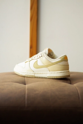 W DUNK LOW MUSLIN
