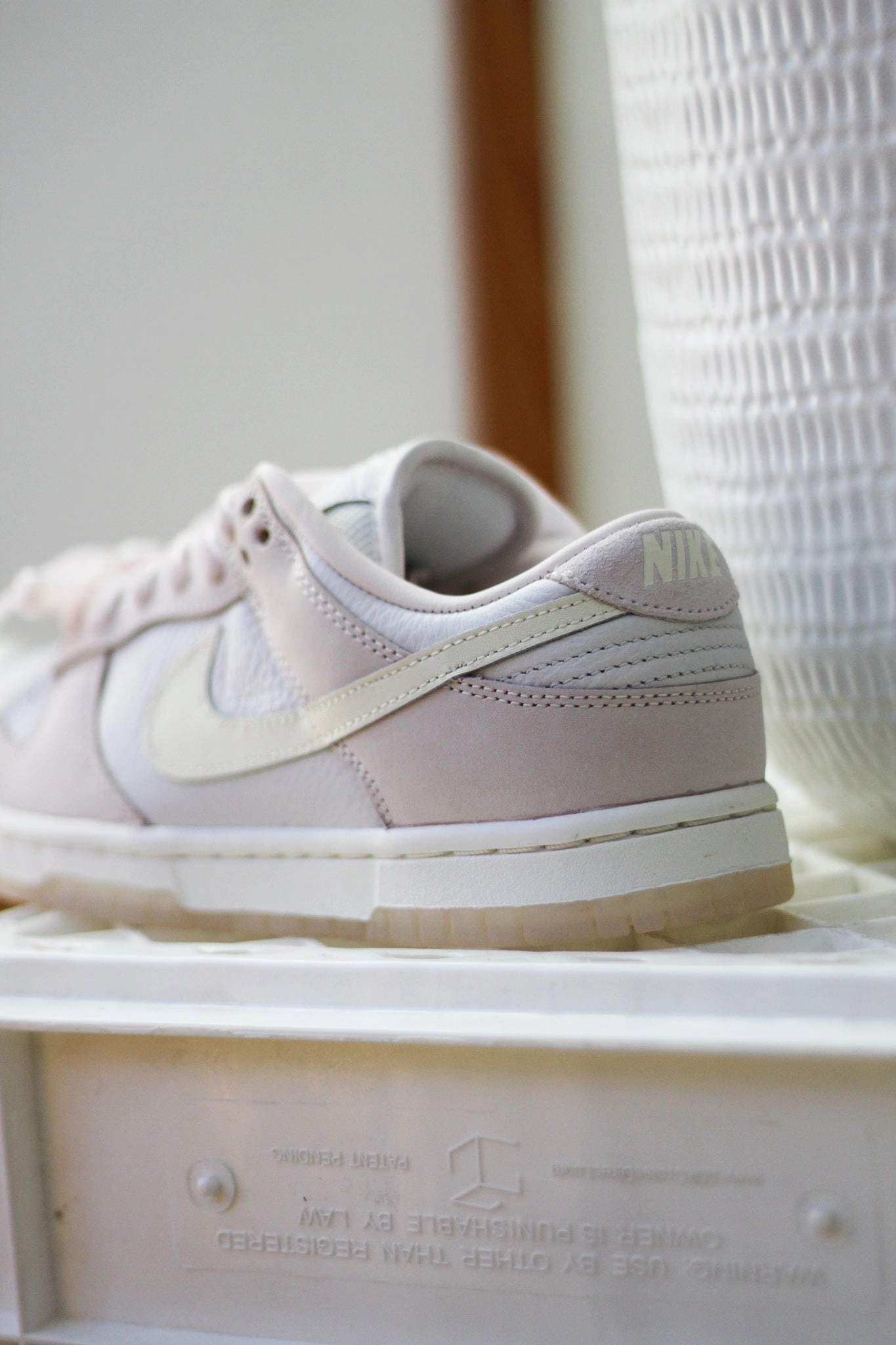 W DUNK LOW PRM LIGHT SOFT PINK