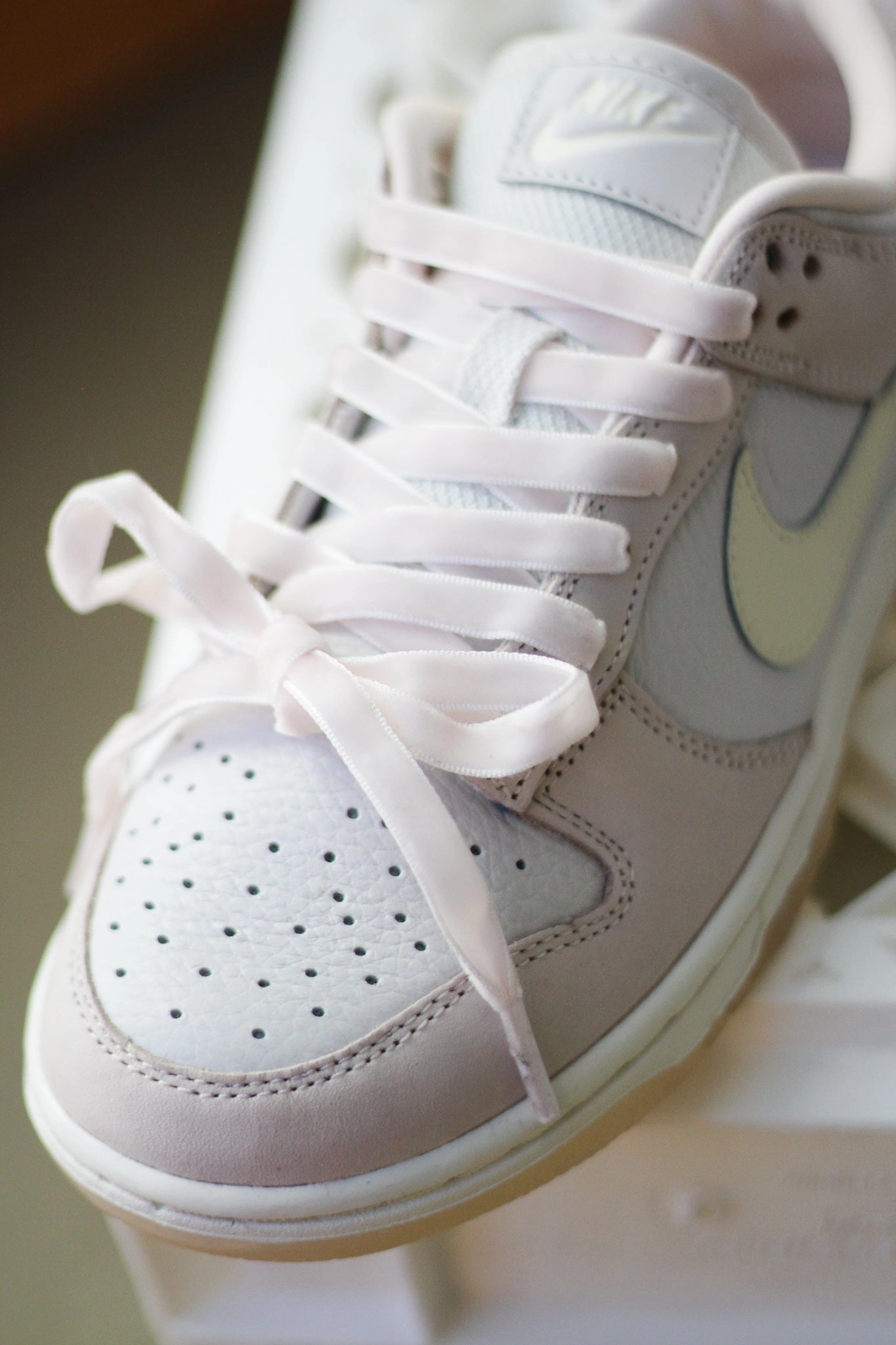 W DUNK LOW PRM LIGHT SOFT PINK