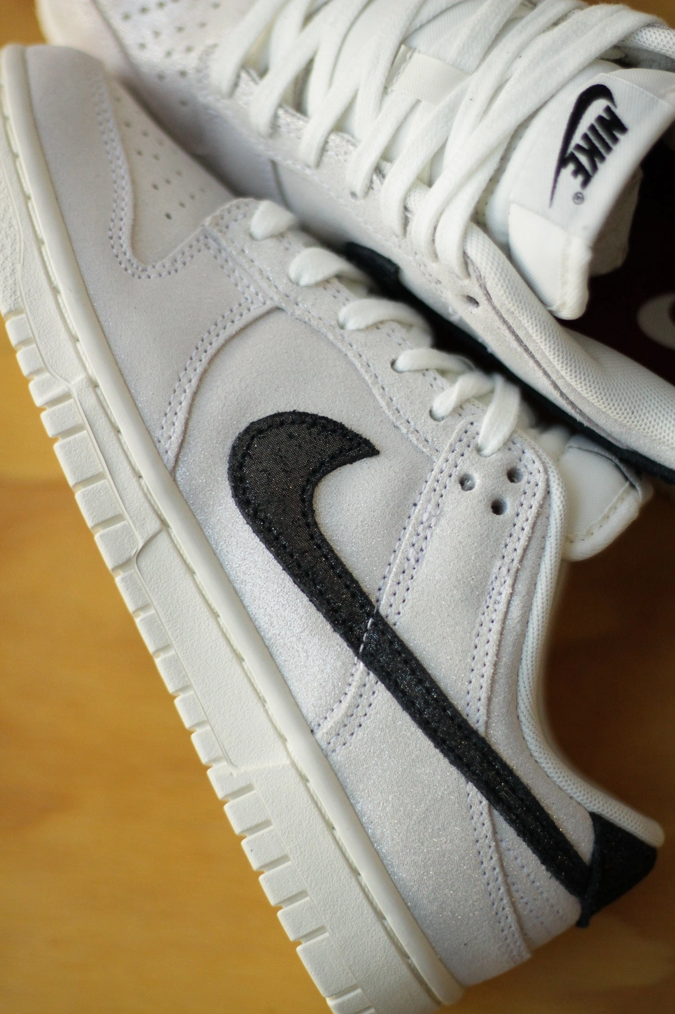 W DUNK LOW PRM WHITE/BLACK
