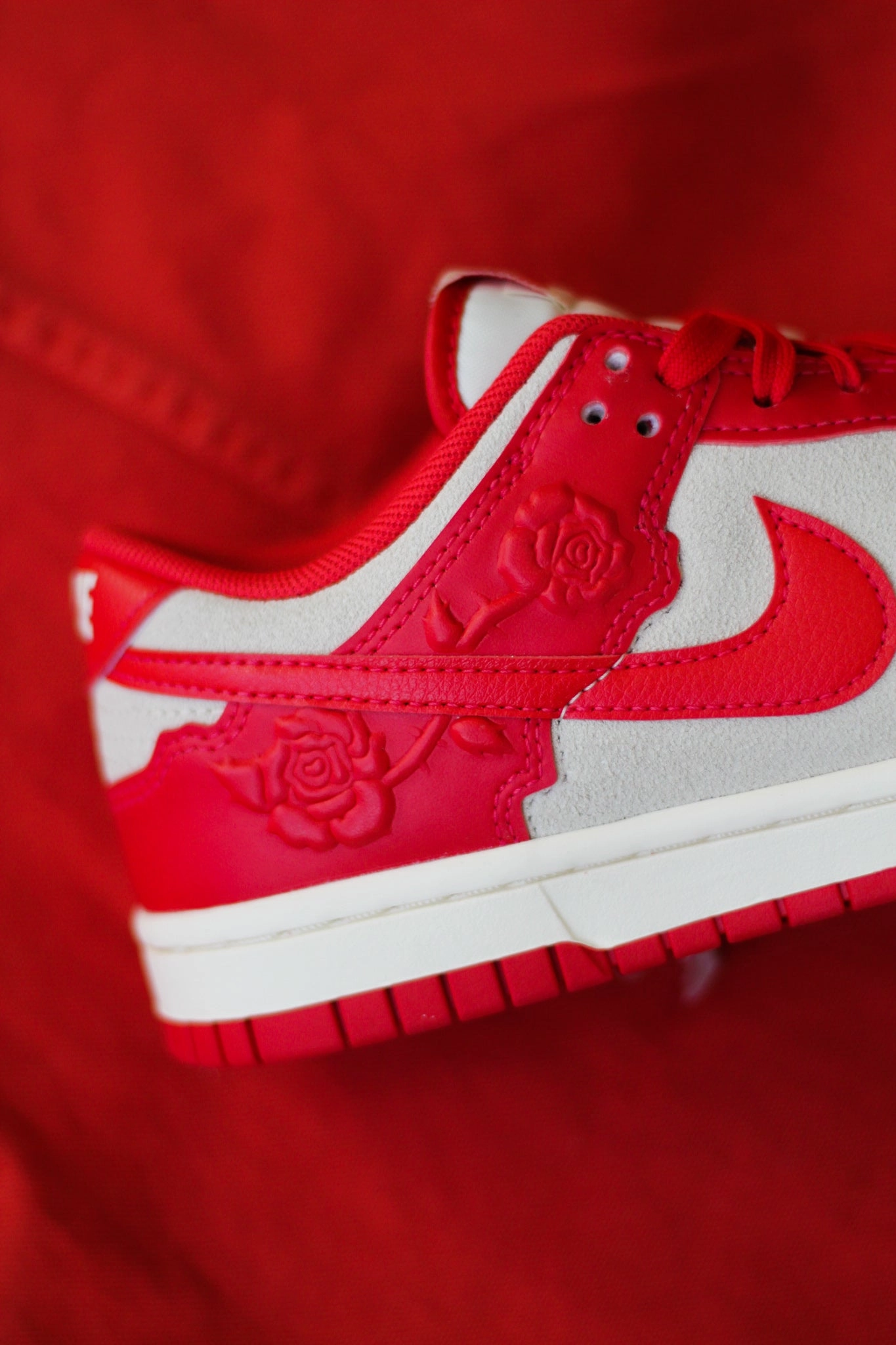 W DUNK LOW UNIVERSITY RED