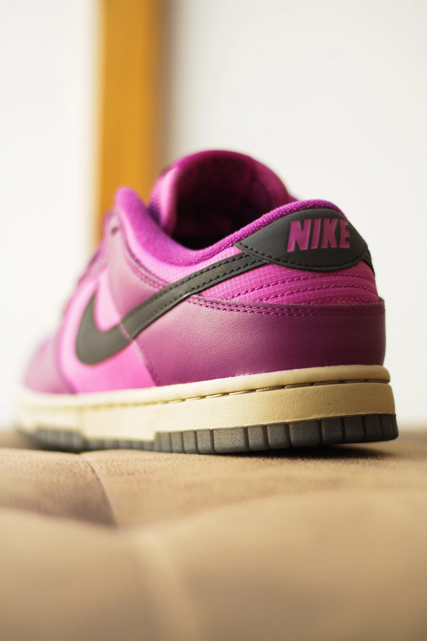 W DUNK LOW VIOTECH