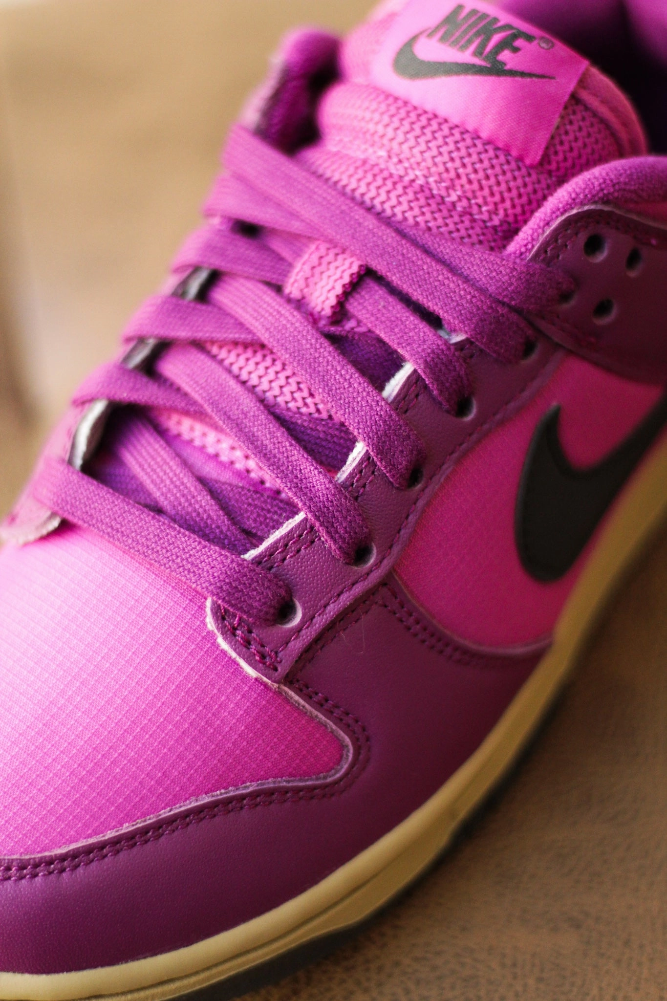 W DUNK LOW VIOTECH