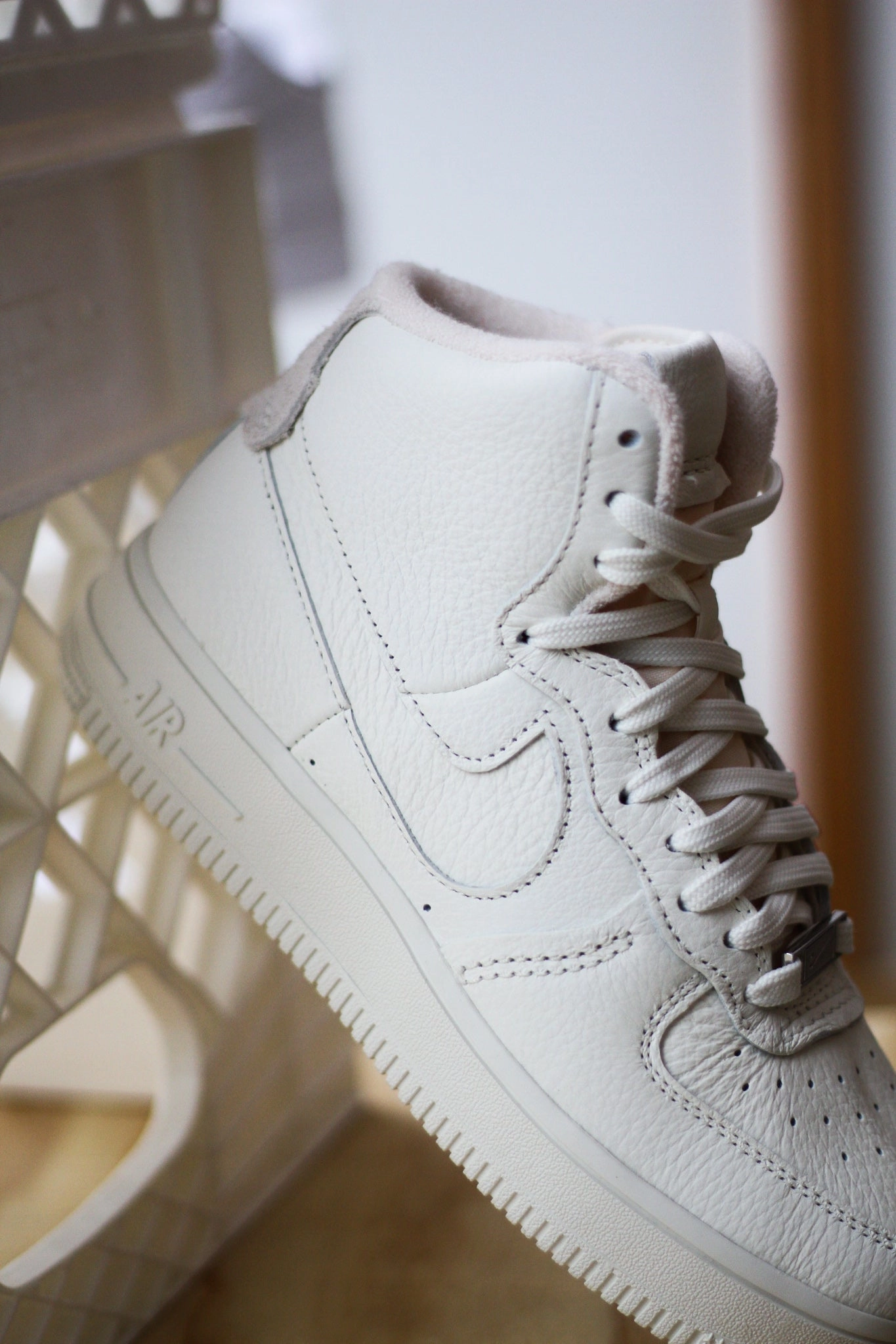 W NIKE AIR FORCE 1 SCULPT SAIL