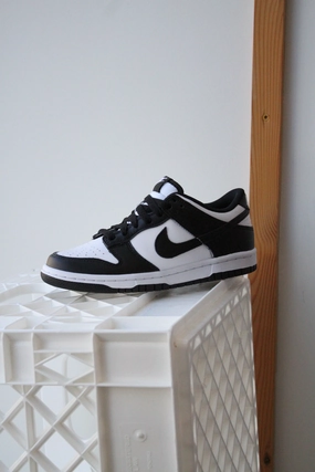 W NIKE DUNK LOW PANDA