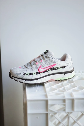 W NIKE P-6000 PHANTOM/SAIL-IRONSTONE-LIGHT BONE