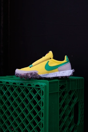 W NIKE WAFFLE RACER CRATER YELLOW STRIKE