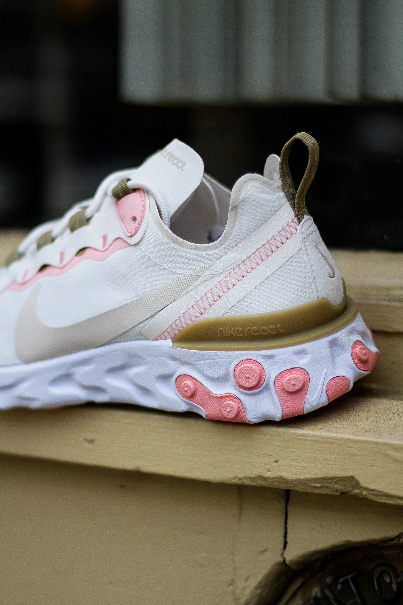 W REACT ELEMENT 55 PHANTOM