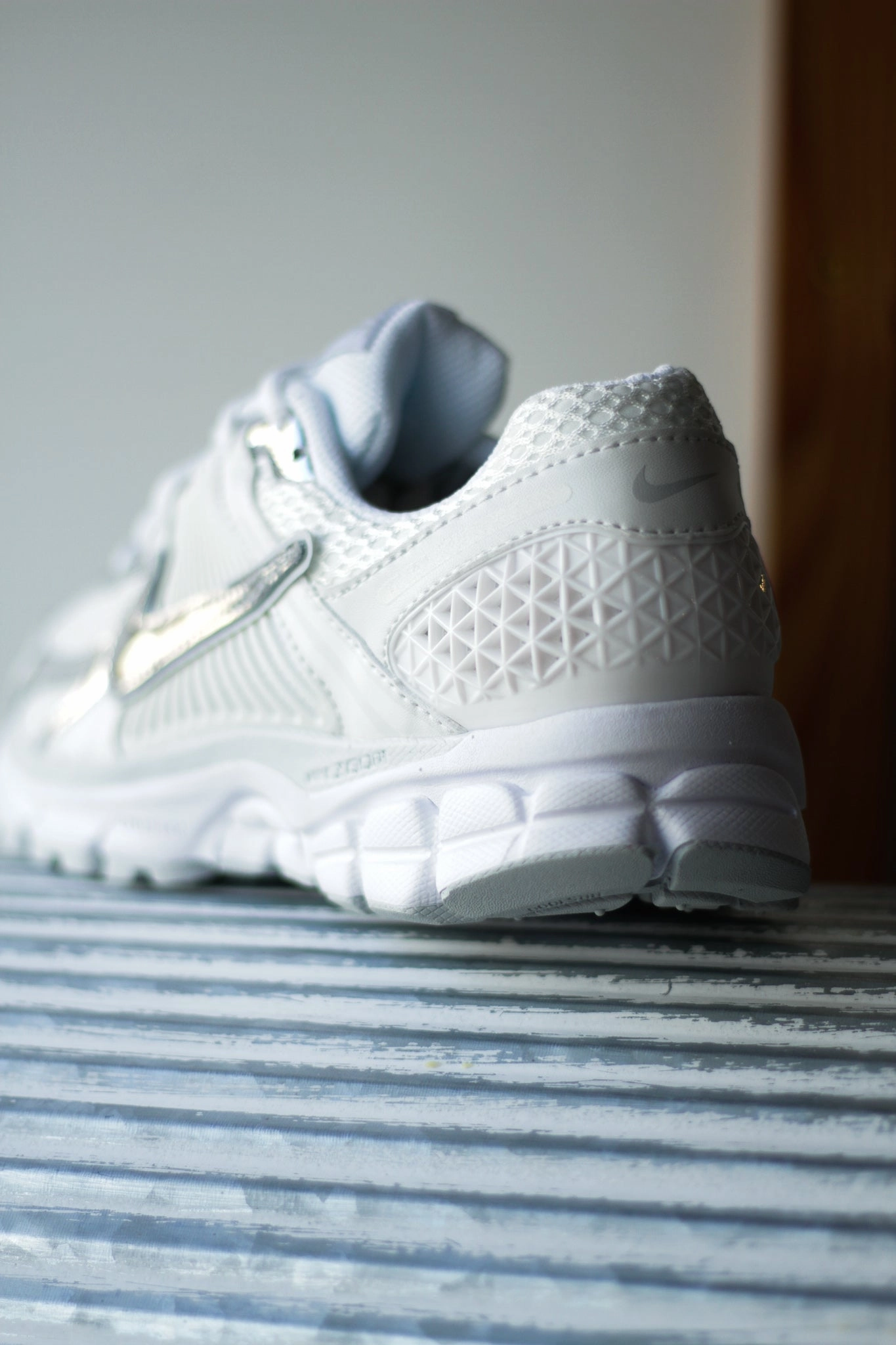 W ZOOM VOMERO 5 WHITE/METALLIC SILVER