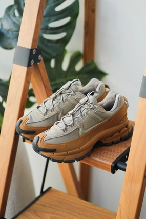 W ZOOM VOMERO ROAM FLAX