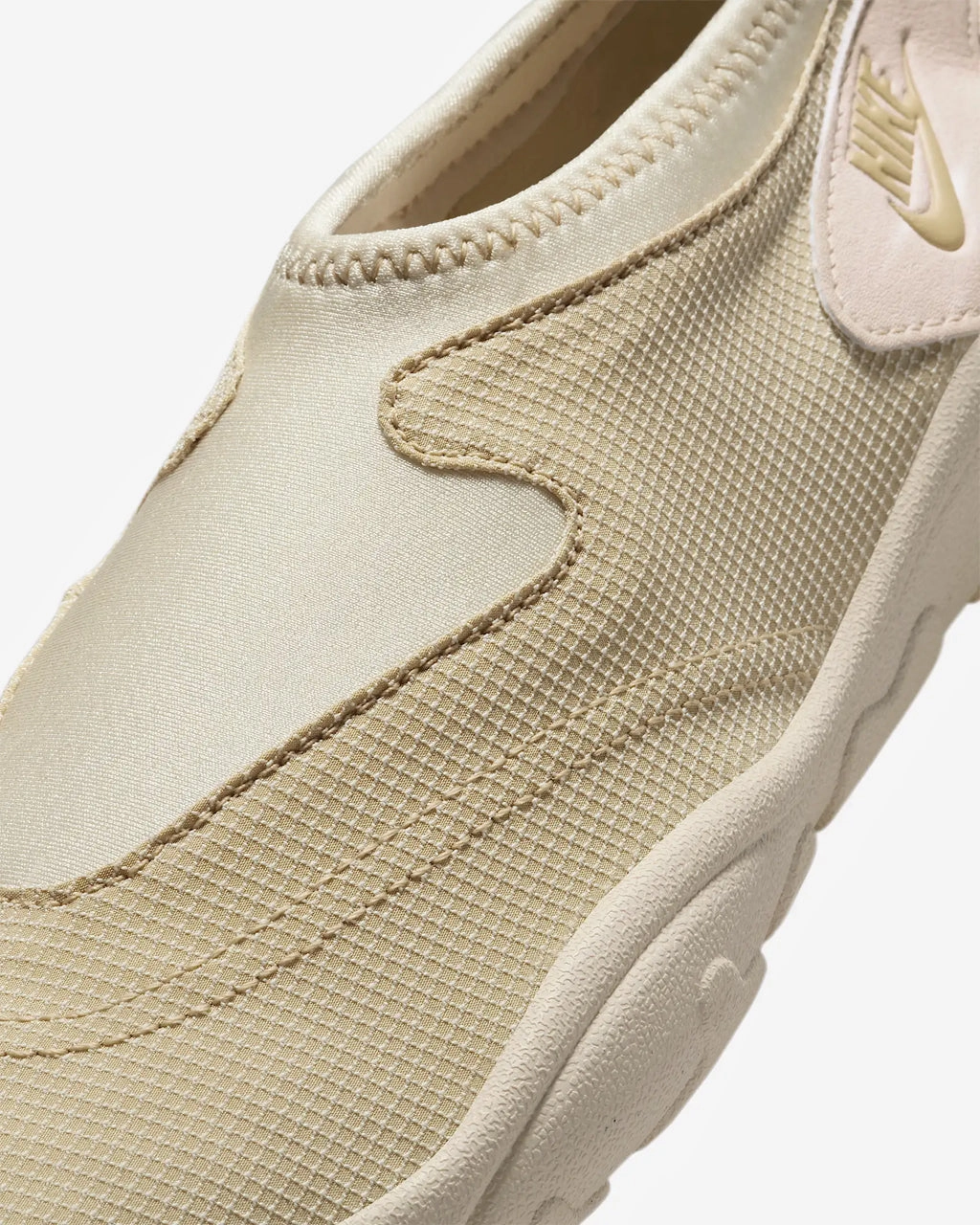 WMNS Aqua Turf 'Desert Khaki/Light Orewood Brown'