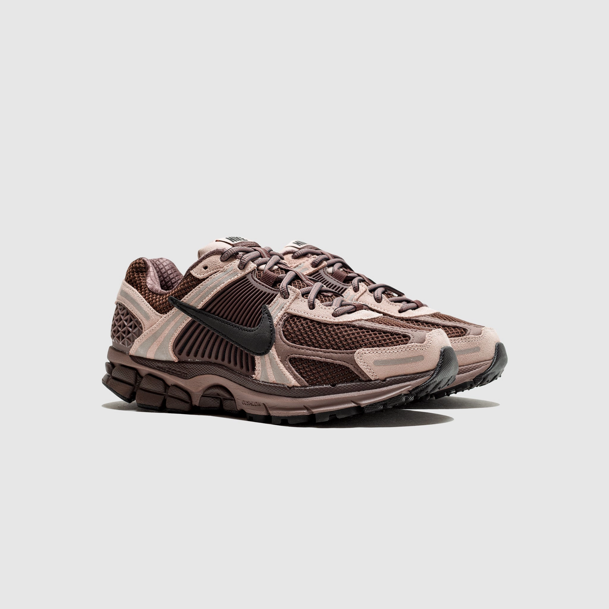WMNS ZOOM VOMERO 5 PLUM ECLIPSE