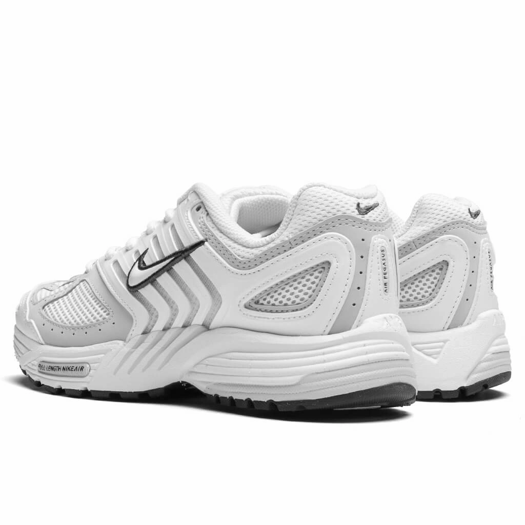 Women's Air Pegasus 2005 - Summit White/Photon Dust