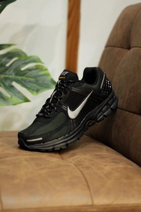 ZOOM VOMERO 5 BLACK/SEQUOIA
