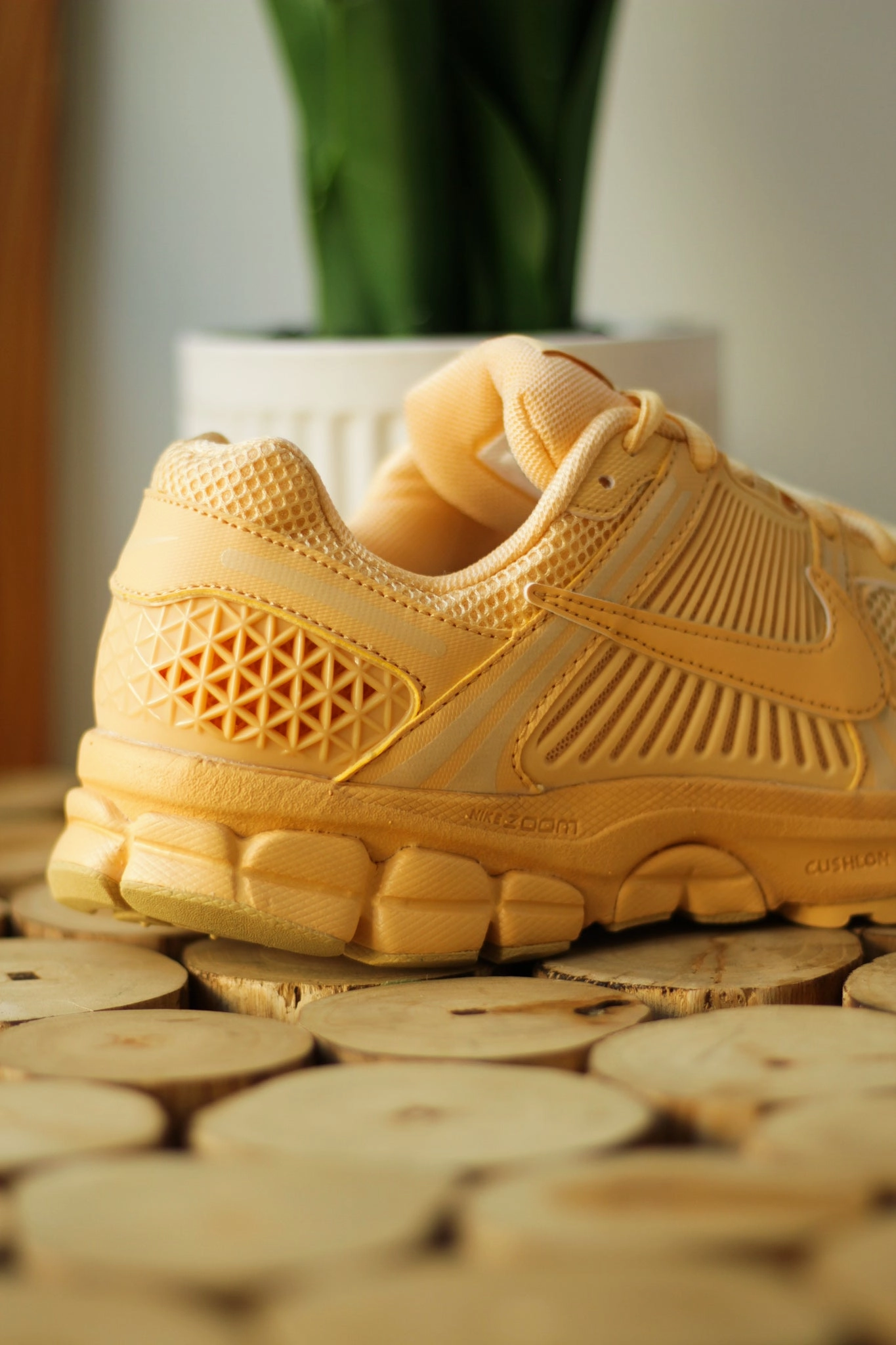 ZOOM VOMERO 5 CELESTIAL GOLD